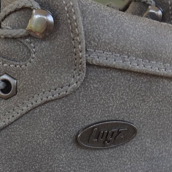 LUGZ Mantle Mid women's size 9 Grey desert style boots slip resistant mid weight - Picture 14 of 16